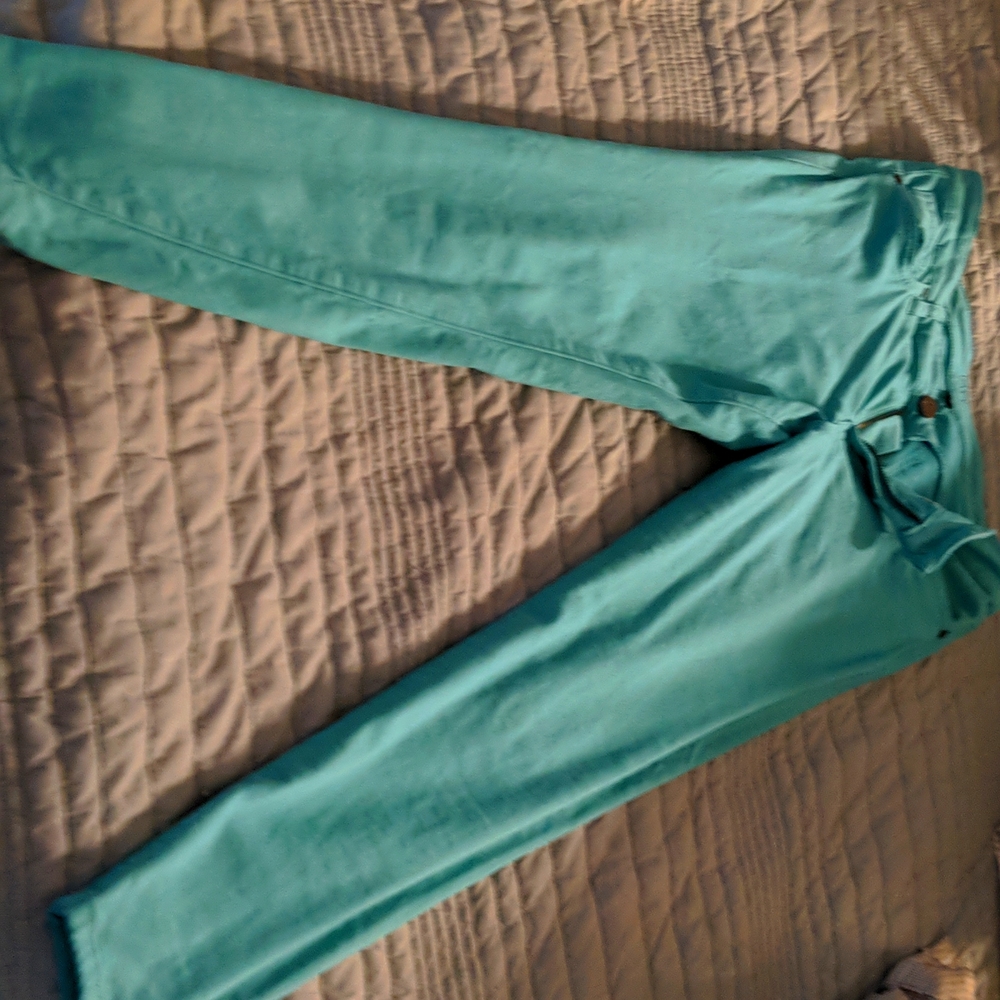 Size 6 bright blue Kut jeans
